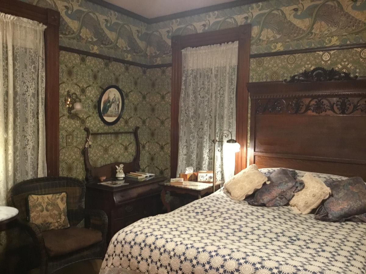 Allen House Inn Амхерст Экстерьер фото