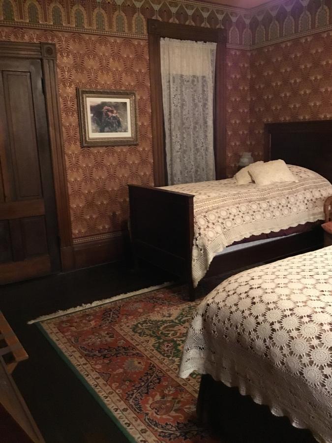 Allen House Inn Амхерст Экстерьер фото